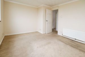 PYEFLEET CLOSE- click for photo gallery